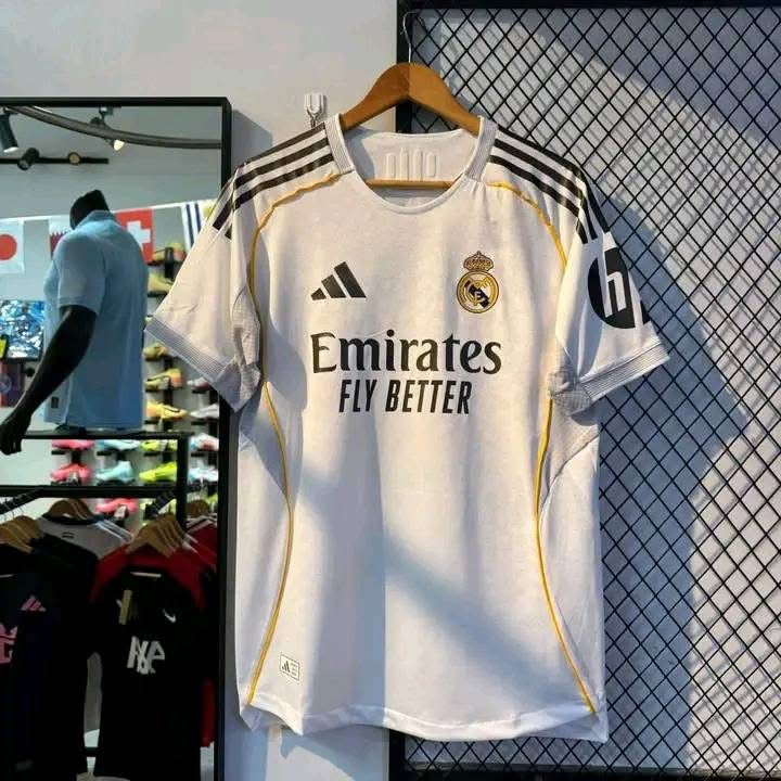 Jersey Real Madrid Domicile 2025/2026 – Adidas Officiel